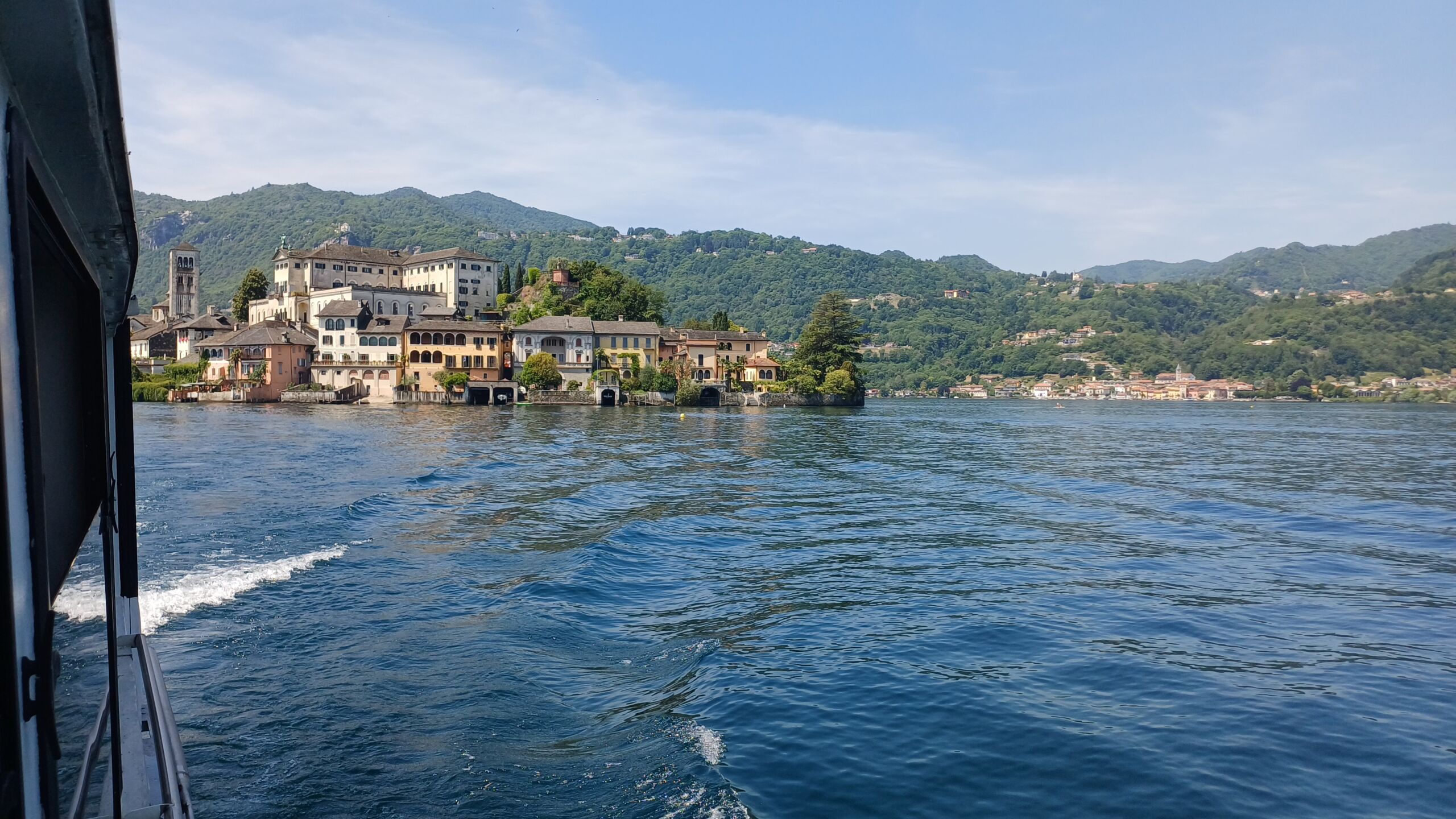 Foto ricordo della gita al Lago d’Orta Foto ricordo della gita al Lago d'Orta